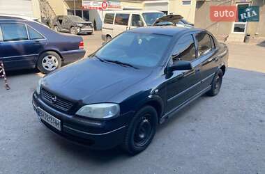 Седан Opel Astra 2006 в 