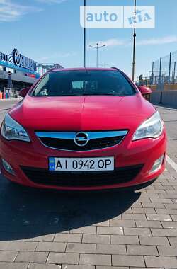 Універсал Opel Astra 2011 в Первомайську