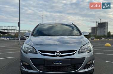 Хэтчбек Opel Astra 2014 в Киеве