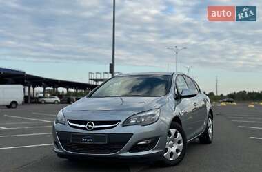 Opel Astra 2014