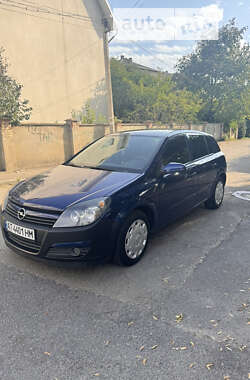 Хэтчбек Opel Astra 2005 в Ивано-Франковске