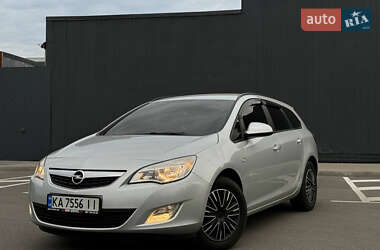 Opel Astra 2011 Opel Astra 2011