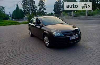 Хэтчбек Opel Astra 2005 в Ровно