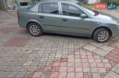 Седан Opel Astra 2006 в Івано-Франківську