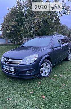 Универсал Opel Astra 2008 в Надворной