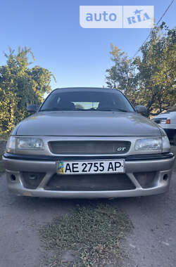 Хэтчбек Opel Astra 1996 в Днепре