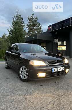 Седан Opel Astra 2000 в Перегинском