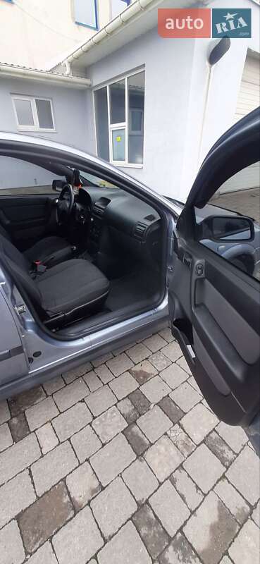 Седан Opel Astra 2007 в Ивано-Франковске