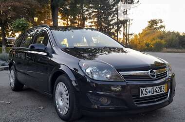 Універсал Opel Astra 2008 в Звягелі