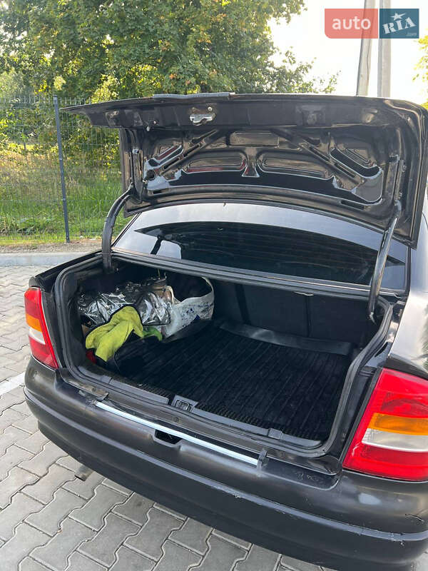 Седан Opel Astra 2007 в Бориславе