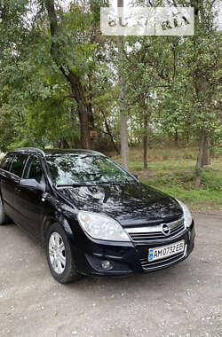 Універсал Opel Astra 2008 в Звягелі