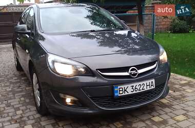 Универсал Opel Astra 2014 в Здолбунове