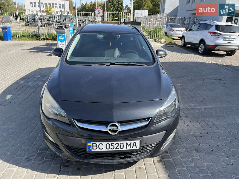 Универсал Opel Astra 2015 в Львове