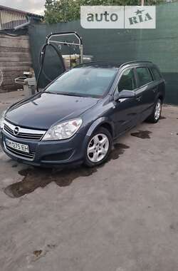 Універсал Opel Astra 2007 в Ромнах