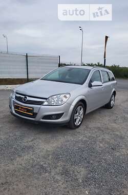 Універсал Opel Astra 2009 в Козятині