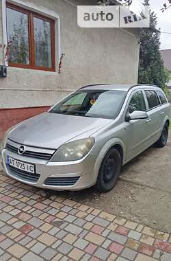 Универсал Opel Astra 2005 в Ивано-Франковске