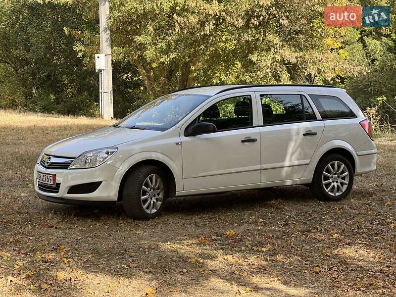 Универсал Opel Astra 2010 в Нежине фото 3 Универсал Opel Astra 2010 в Нежине