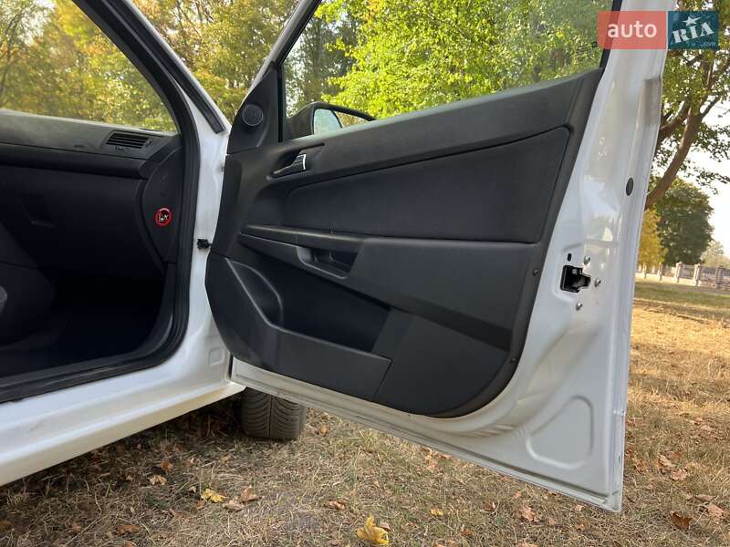 Универсал Opel Astra 2010 в Нежине фото 23 Универсал Opel Astra 2010 в Нежине