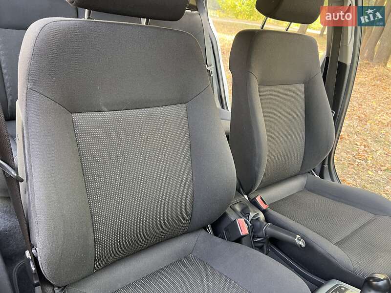 Универсал Opel Astra 2010 в Нежине фото 40 Универсал Opel Astra 2010 в Нежине