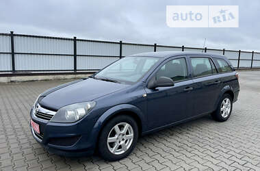 Универсал Opel Astra 2009 в Луцке