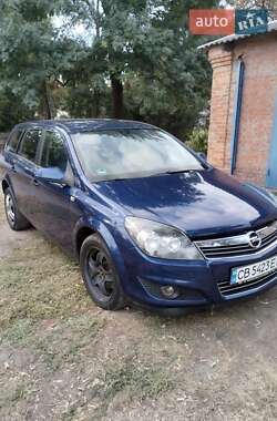Универсал Opel Astra 2010 в 