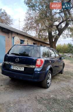 Универсал Opel Astra 2010 в 
