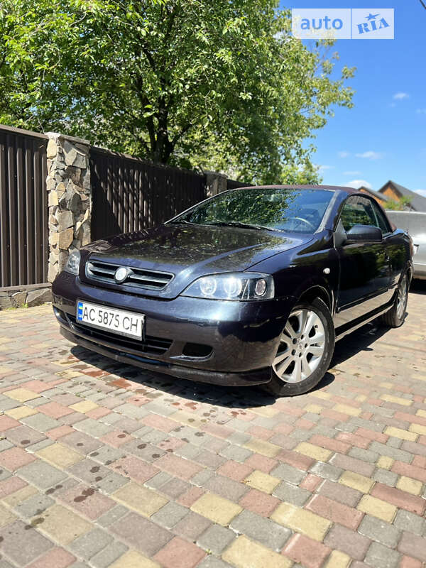 Кабриолет Opel Astra 2003 в Вараше