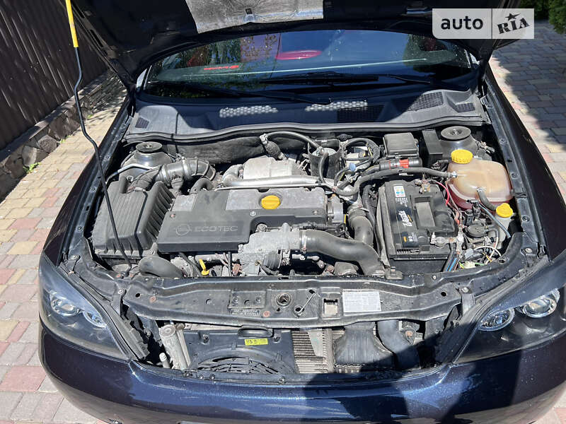 Кабриолет Opel Astra 2003 в Вараше