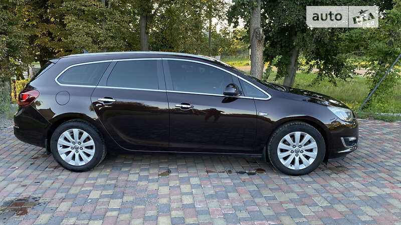 Opel Astra 2012