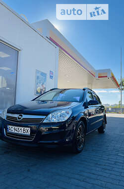 Хэтчбек Opel Astra 2007 в Киеве