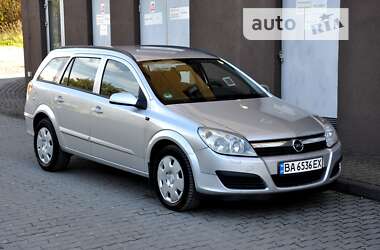 Универсал Opel Astra 2005 в Львове