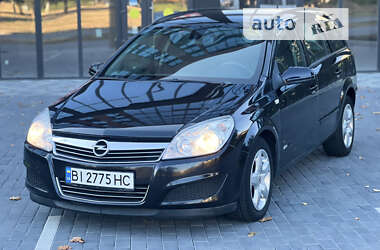 Універсал Opel Astra 2008 в Полтаві