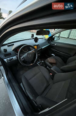 Универсал Opel Astra 2010 в 