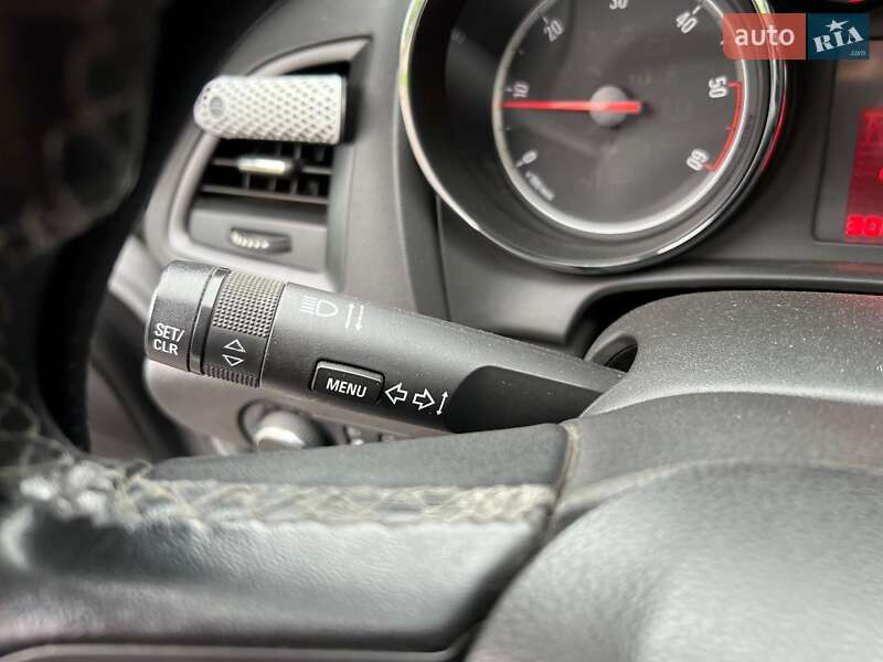 Универсал Opel Astra 2013 в Луцке