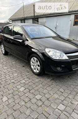 Хэтчбек Opel Astra 2008 в Кременце