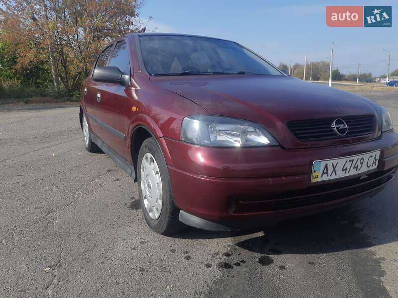 Седан Opel Astra 2009 в 