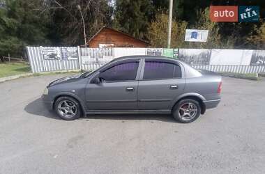 Седан Opel Astra 2008 в Верховине