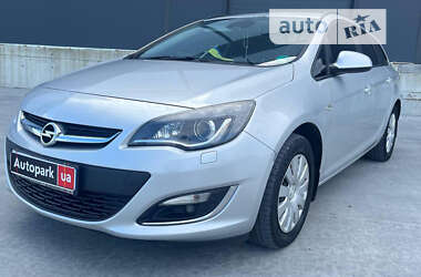 Opel Astra 2012