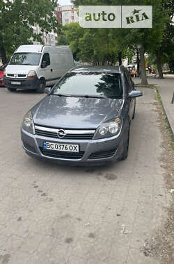 Універсал Opel Astra 2005 в Львові