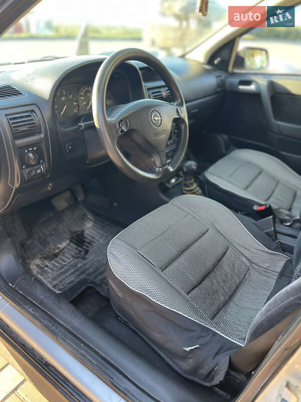 Хетчбек Opel Astra 2000 в Одесі