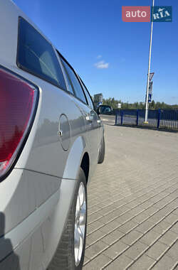 Универсал Opel Astra 2006 в 