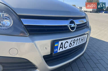 Универсал Opel Astra 2006 в 