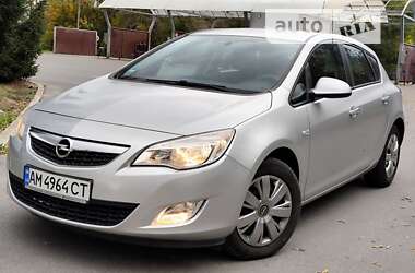 Opel Astra 2010