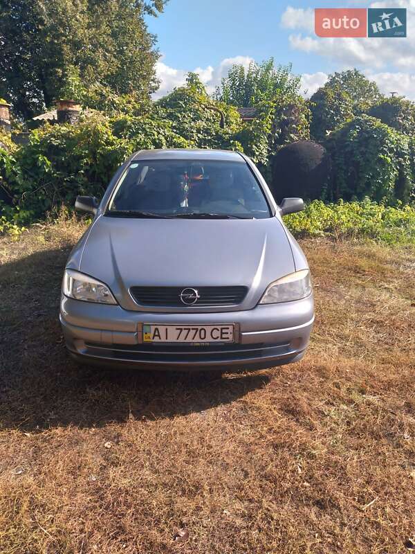 Седан Opel Astra 2008 в Киеве