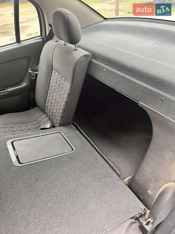 Седан Opel Astra 2004 в Києві