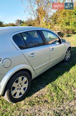 Opel Astra 2007 Opel Astra 2007