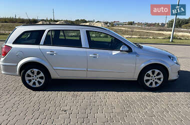 Универсал Opel Astra 2005 в 