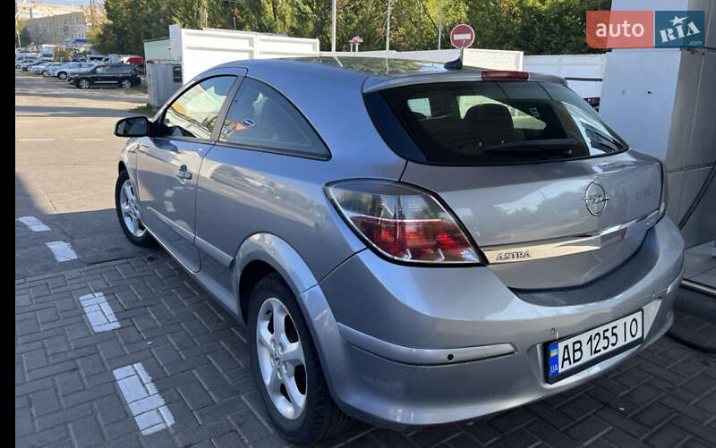Купе Opel Astra 2006 в Виннице