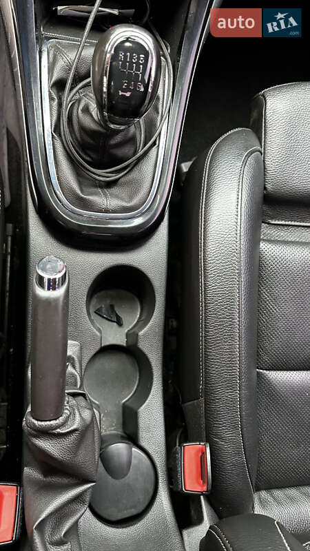 Седан Opel Astra 2015 в Павлограді