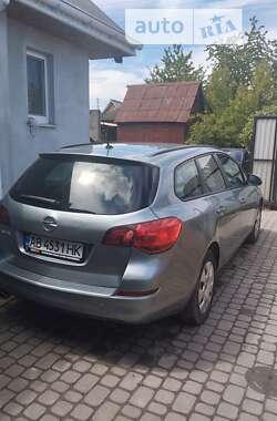 Універсал Opel Astra 2012 в Вінниці